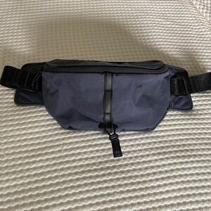 Janji Multipass Sling Bag Crossbody Running 2 Liter